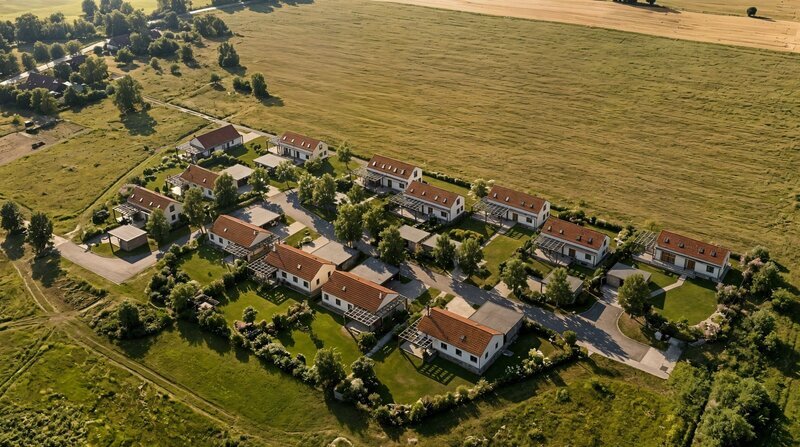 Stavební pozemek 870 m2 v klidné části Chotýčan – ideální pro rodinný dům