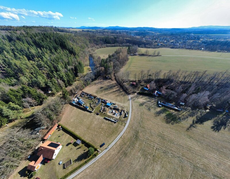 Prodej stavebního pozemku 1 759 m² – Doudleby u Českých Budějovic, klidná lokalita u lesa